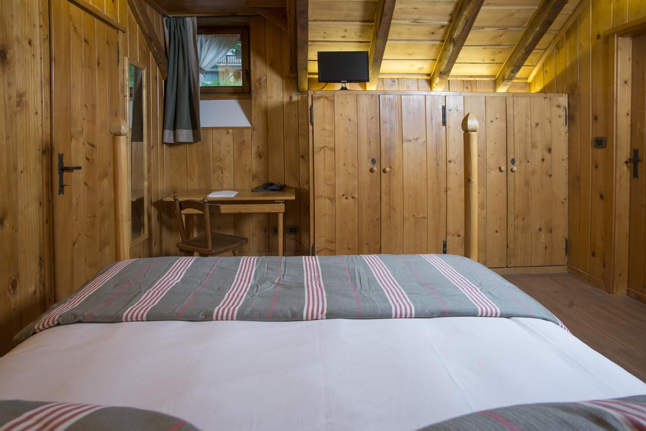 Albergo Ristorante Bucaneve Bielmonte Pokoj fotografie