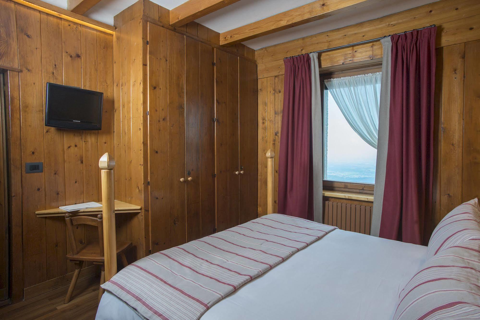 Albergo Ristorante Bucaneve Bielmonte Exteriér fotografie
